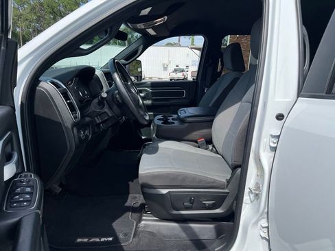 Used 2024 RAM 2500 Big Horn AWD/4WD image 18