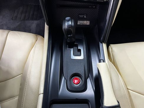 Used 2016 Nissan GT-R Premium image 25