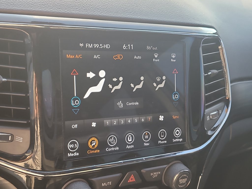 Used 2021 Jeep Grand Cherokee Laredo X RWD image 25