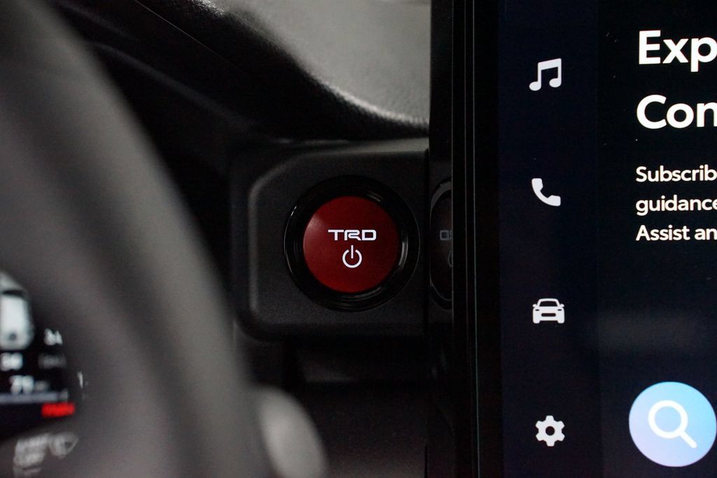 New 2026 Toyota 4Runner TRD Off-Road Premium AWD/4WD image 18