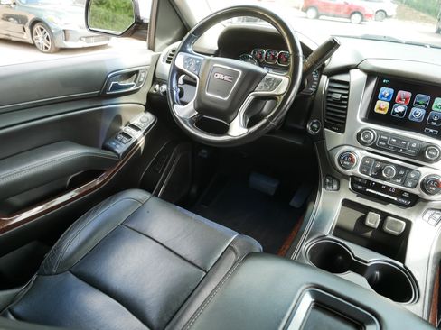 Used 2019 GMC Yukon SLT AWD/4WD image 9