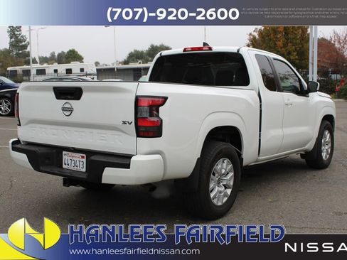 Used 2023 Nissan Frontier SV w/ Tow Package image 7