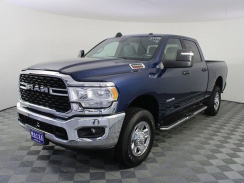 Used 2024 RAM 2500 Big Horn w/ Bed Utility Group image 20