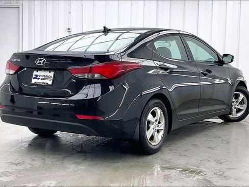 Used 2014 Hyundai Elantra SE FWD image 12
