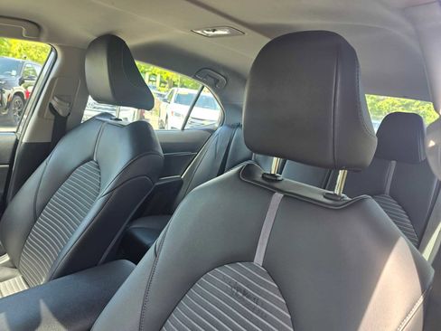 Used 2023 Toyota Camry SE FWD image 23