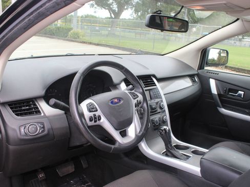 Used 2011 Ford Edge SEL FWD image 10