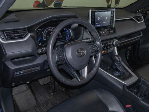 Used 2019 Toyota RAV4 XSE w/ Carpet Mat Package AWD/4WD image 5
