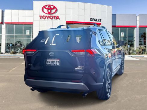 Used 2022 Toyota RAV4 Limited image 7