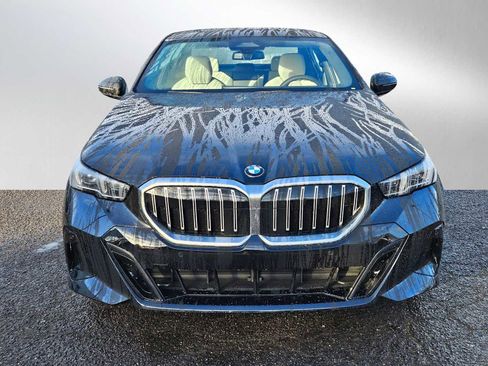 New 2026 BMW 530i xDrive w/ M Sport Package image 8