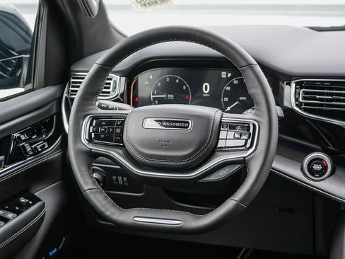 New 2026 Jeep Grand Wagoneer L Summit AWD/4WD image 17