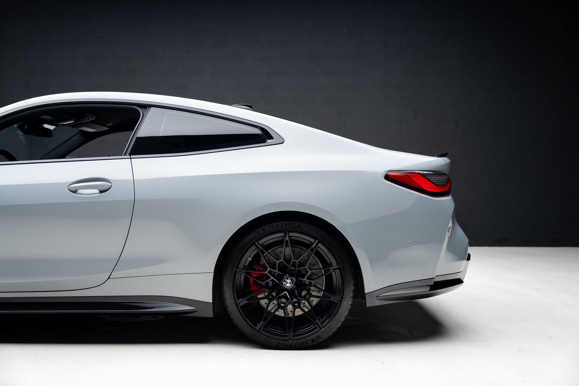 Used 2021 BMW M4 Coupe w/ Executive Package RWD image 21