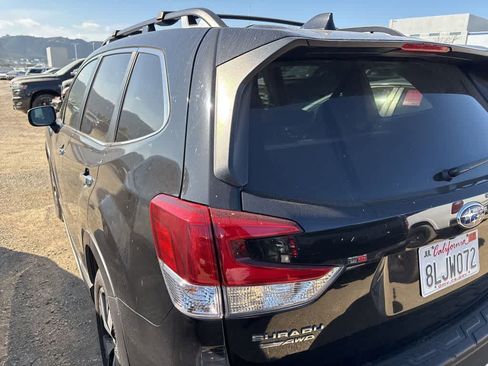 Used 2019 Subaru Forester Touring image 9
