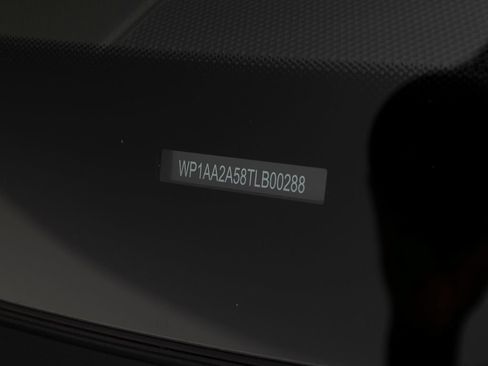 Certified 2026 Porsche Macan AWD/4WD image 43