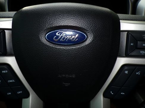 Used 2018 Ford F150 Lariat w/ Equipment Group 502A Luxury AWD/4WD image 32