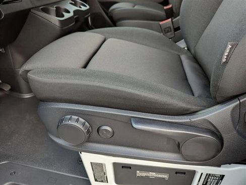 New 2025 Mercedes-Benz Sprinter 4500 image 4