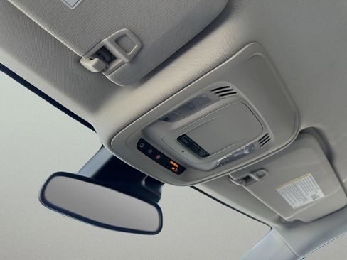 Used 2022 Buick Envision Preferred image 34