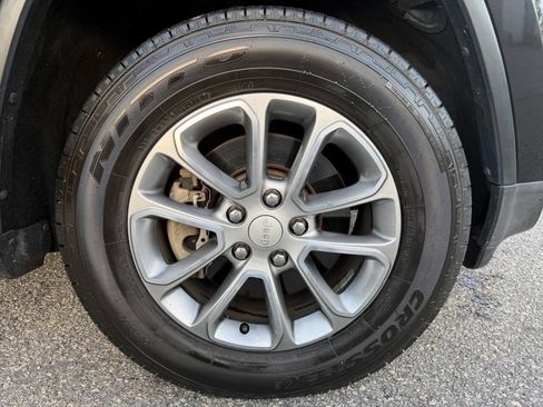 Used 2014 Jeep Grand Cherokee Limited image 31