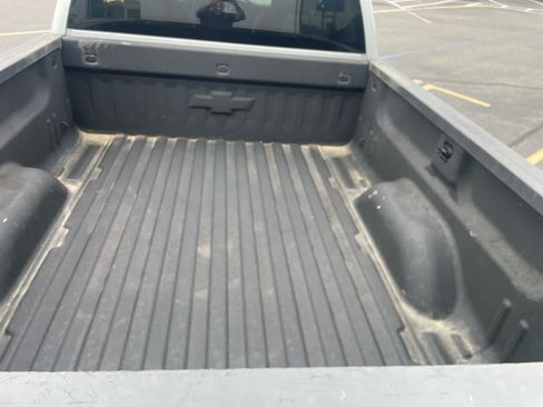 Used 2018 Chevrolet Silverado 1500 Custom w/ Custom Value Package AWD/4WD image 7