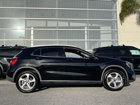 Used 2019 Mercedes-Benz GLA 250 4MATIC image 11