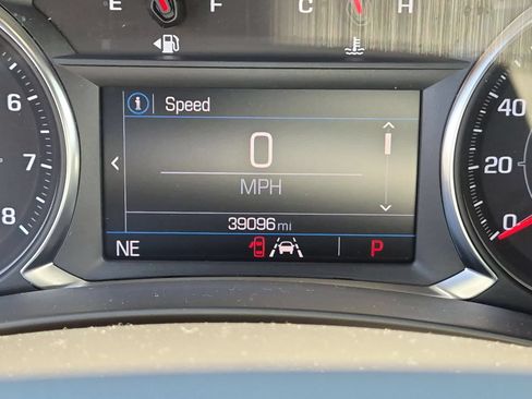 Certified 2023 GMC Terrain SLE FWD image 11
