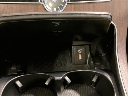 Used 2019 Mercedes-Benz C 300 4MATIC Sedan image 33