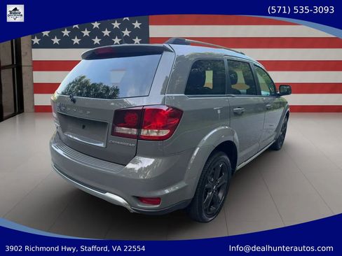 Used 2019 Dodge Journey Crossroad AWD/4WD image 6