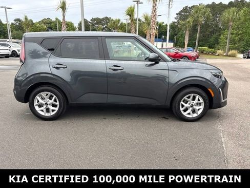 Certified 2025 Kia Soul LX FWD image 4