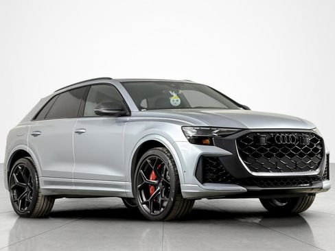 New 2026 Audi RS Q8 performance image 2