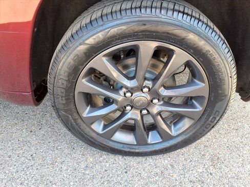 Used 2018 Jeep Grand Cherokee High Altitude image 11