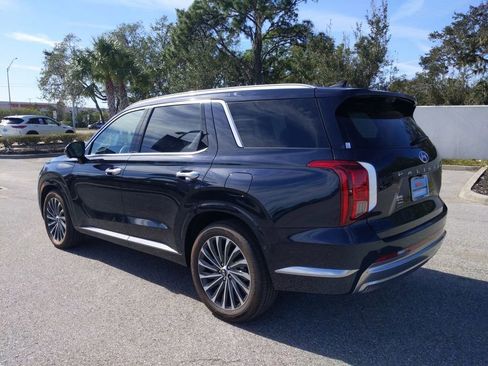 Used 2023 Hyundai Palisade Calligraphy image 7