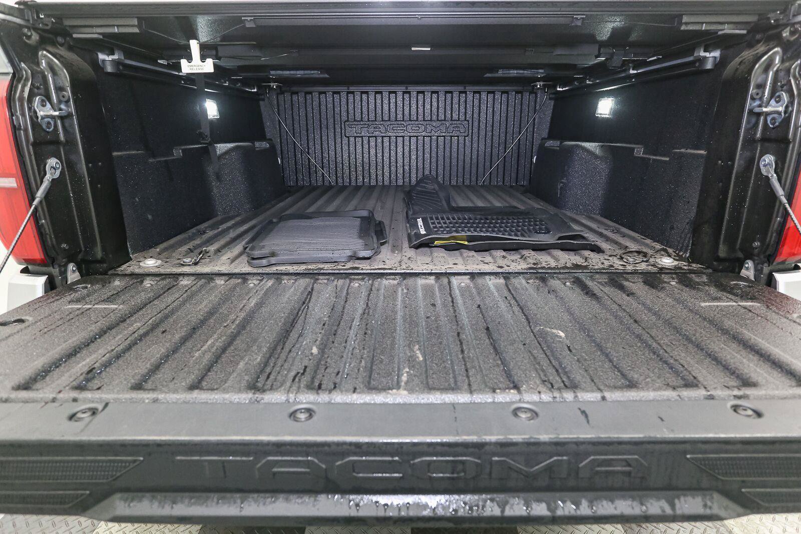 Used 2026 Toyota Tacoma SR5 AWD/4WD image 13