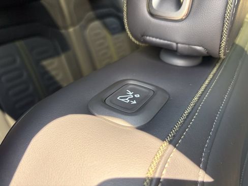 Used 2026 Rivian R1S Adventure AWD/4WD image 37