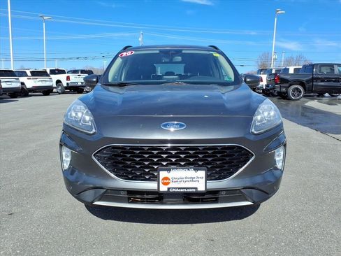 Used 2020 Ford Escape Titanium image 9