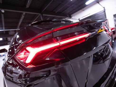 Used 2019 Lamborghini Urus AWD/4WD image 87