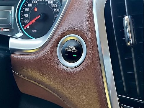 Used 2019 Chevrolet Traverse High Country AWD/4WD image 29