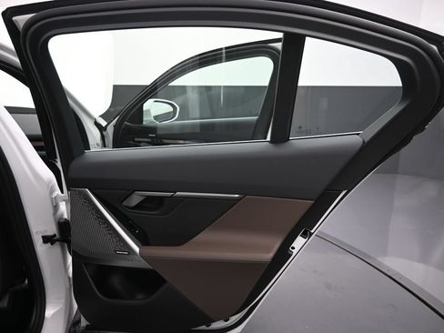 New 2027 BMW 530i RWD image 23