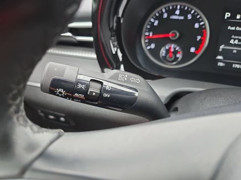 Used 2023 Kia K5 GT-Line image 32