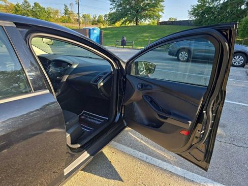 Used 2016 Ford Focus S image 18