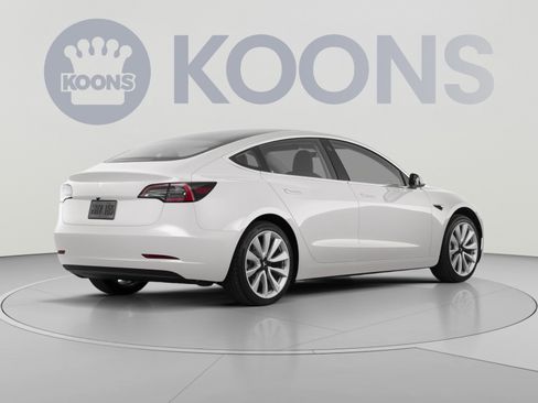 Used 2018 Tesla Model 3 Long Range RWD image 4