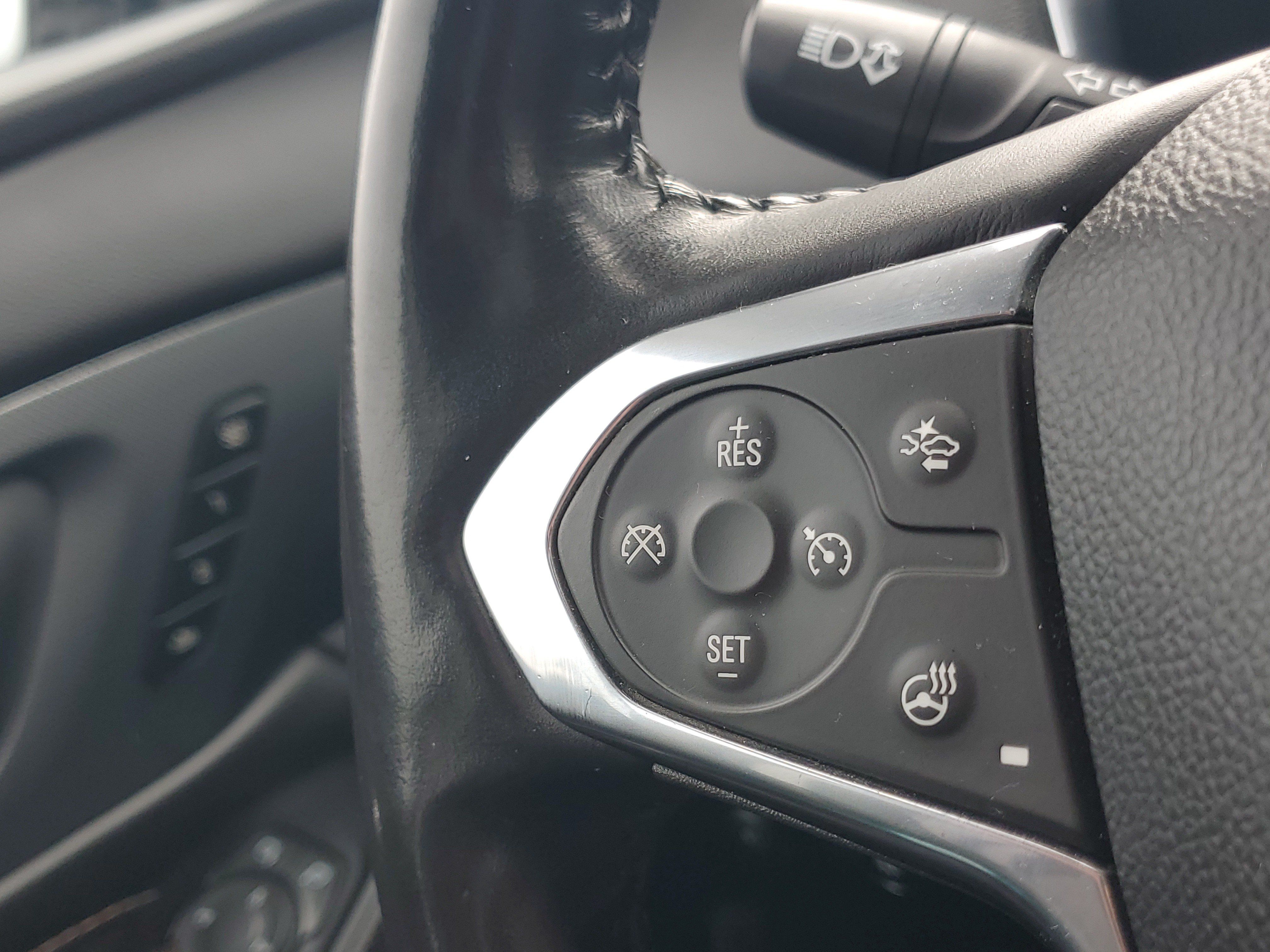 Used 2018 Chevrolet Traverse Premier w/ Driver Confidence II Package FWD image 26