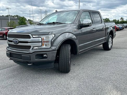 Used 2018 Ford F150 Platinum w/ Equipment Group 701A Luxury AWD/4WD image 2