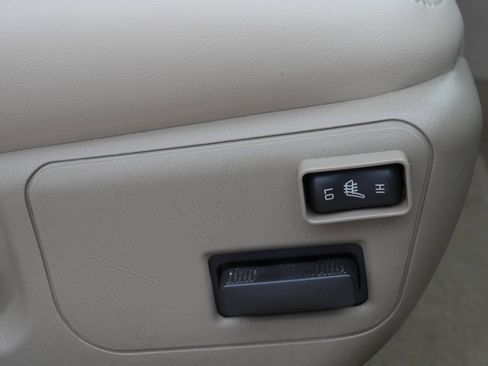 Used 2002 Chevrolet Impala LS w/ Seating Comfort Pkg FWD image 14