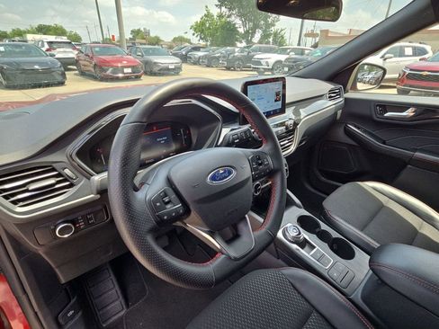 Used 2025 Ford Escape ST-Line AWD/4WD image 15