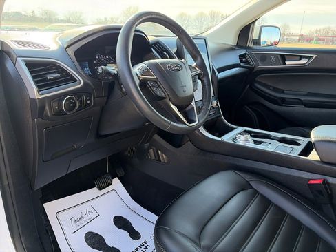 Used 2024 Ford Edge SEL w/ Convenience Package image 15