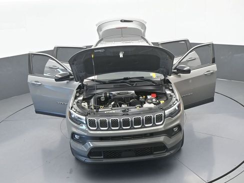 Used 2023 Jeep Compass Latitude AWD/4WD image 67