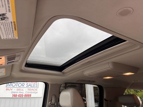 Used 2009 Chevrolet Suburban LTZ image 11