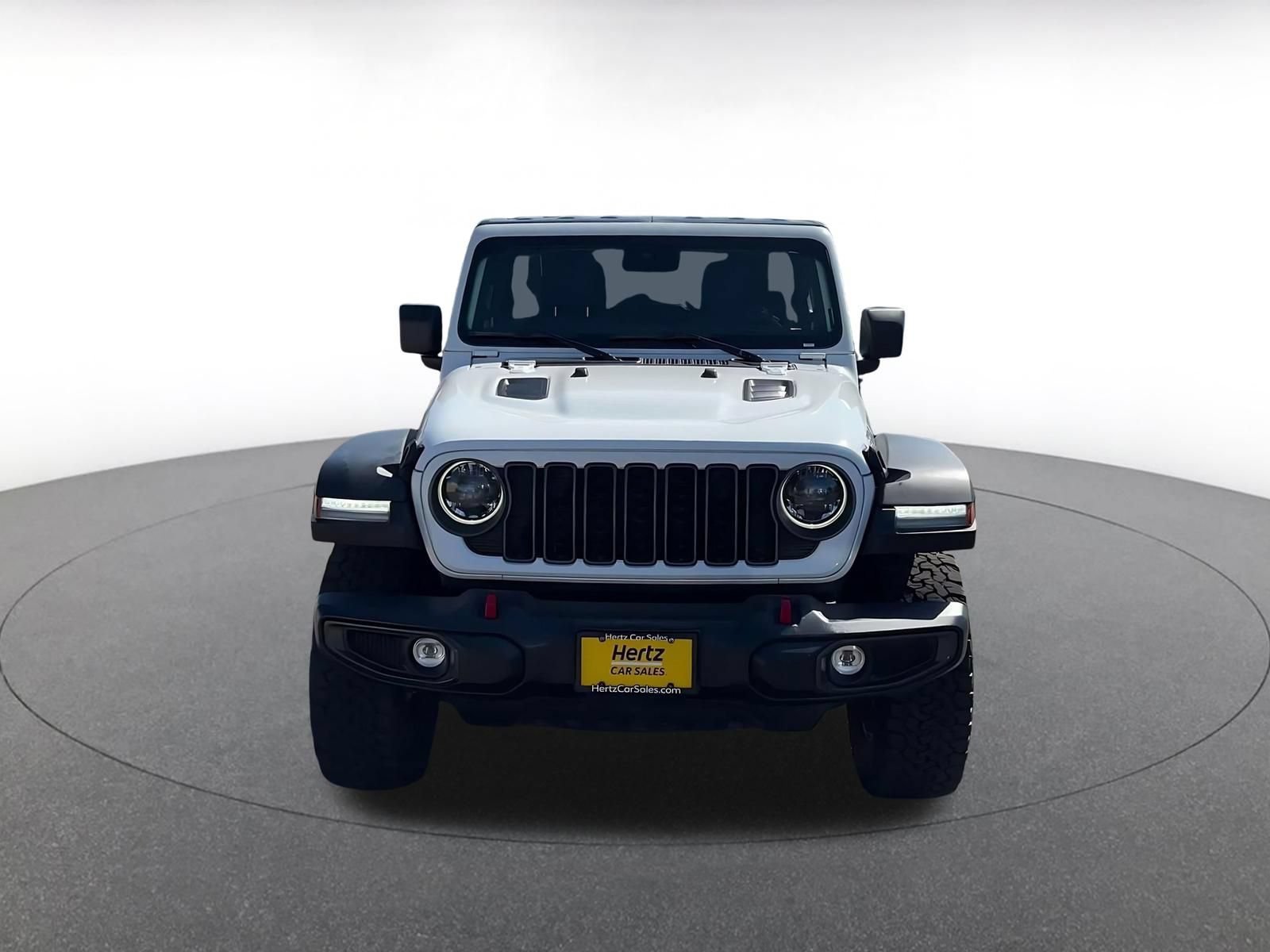 Used 2025 Jeep Wrangler Unlimited Rubicon AWD/4WD image 4