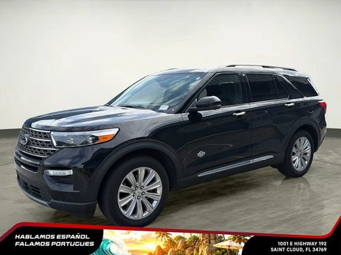Used 2023 Ford Explorer King Ranch w/ Technology Package RWD image 2