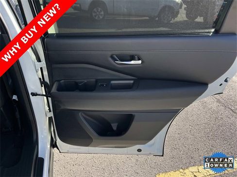 Used 2024 Nissan Pathfinder SL image 21