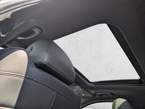 Used 2023 BMW 330i xDrive Sedan w/ Premium Package image 27